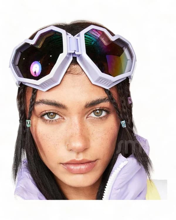 Modebewusst feiern gelingt mit einer angesagten Festival Sonnenbrille