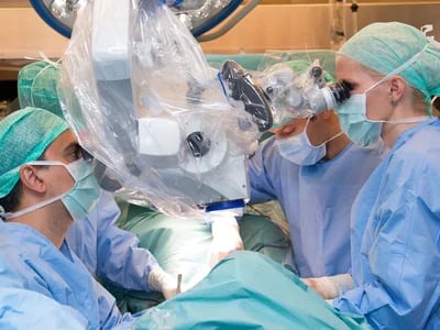Bruststraffung: Erfahrungsberichte von Patientinnen