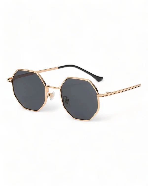 Modebewusst feiern gelingt mit einer angesagten Festival Sonnenbrille