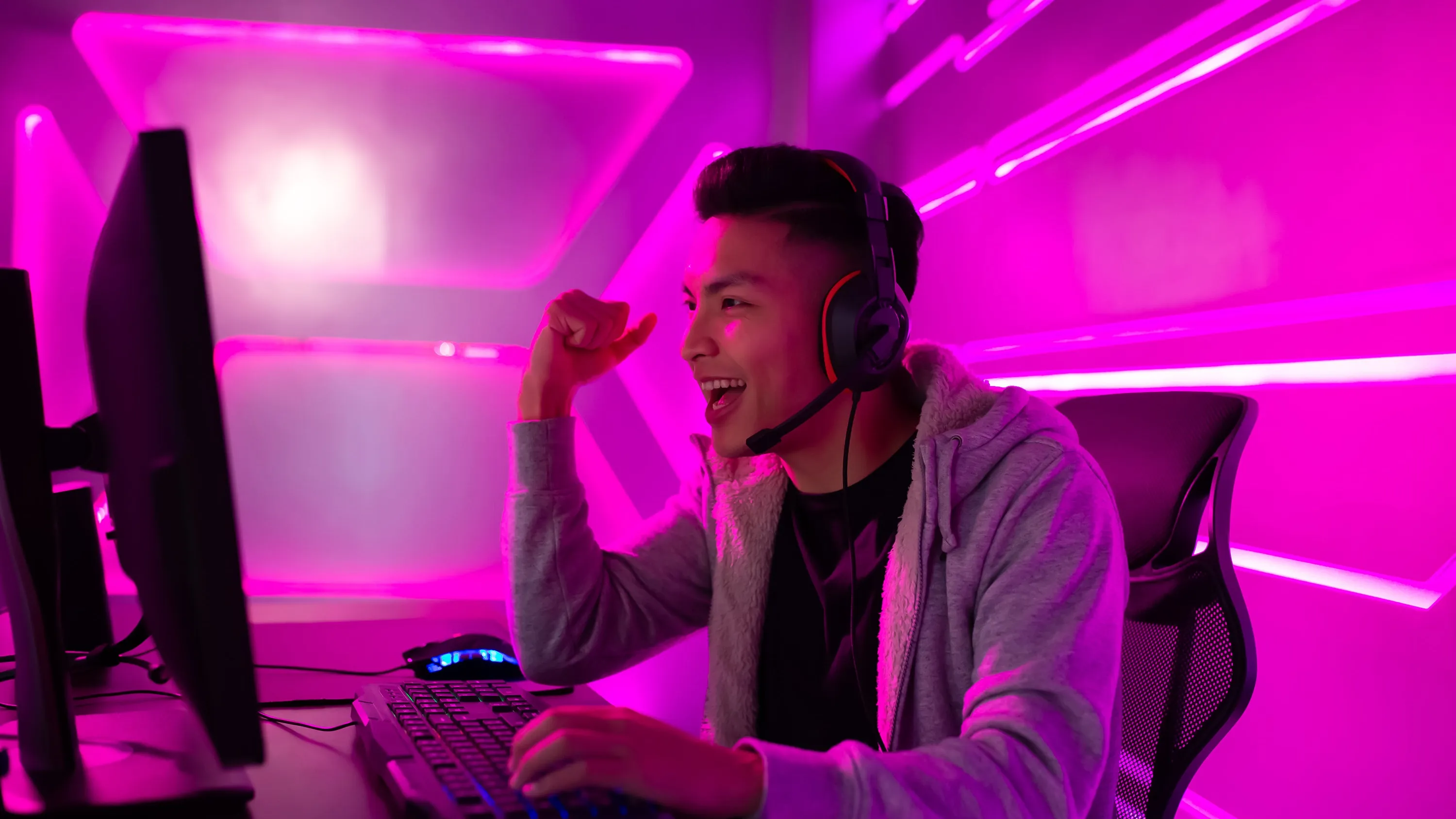 Fanexplosion Live Zuschauer: Twitch Zuschauer kaufen diskret mit Rundum-sorglos Paket & deutscher Support